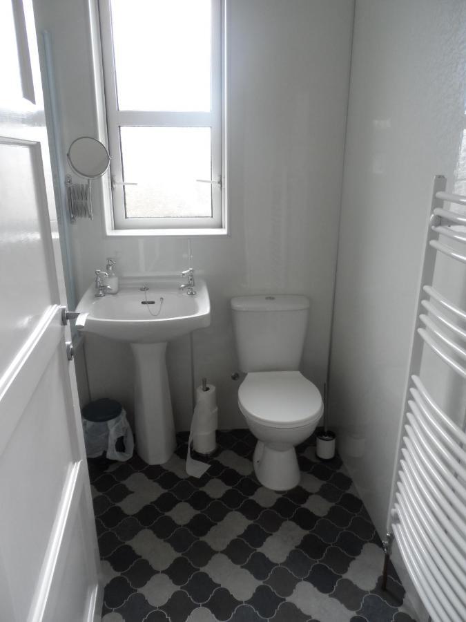 Beautifully Revovated, In The Heart Of Inverness Villa Luaran gambar